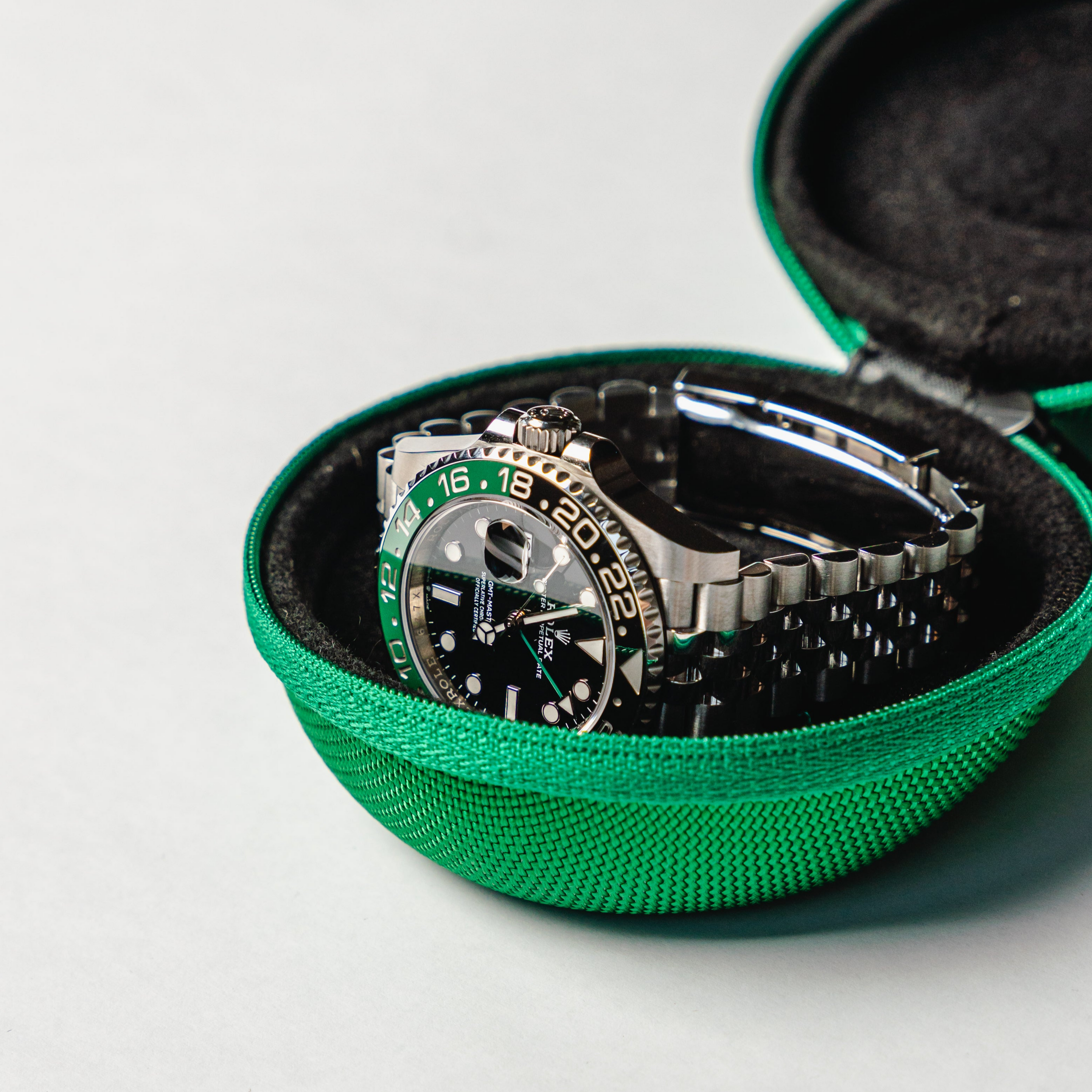 ROLEX SUBMARINER INSIDE PREMIUM CASED IN TIME WATCH TRAVEL STORAGE CASE