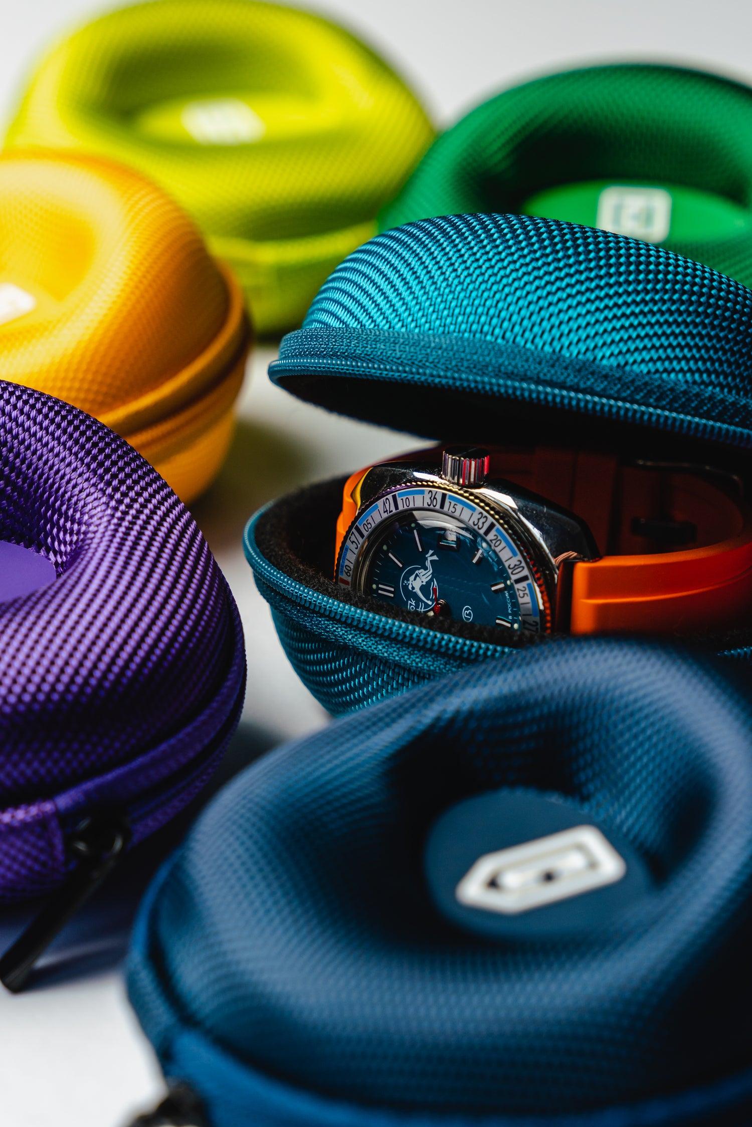 cased in time premium watch travel storage case