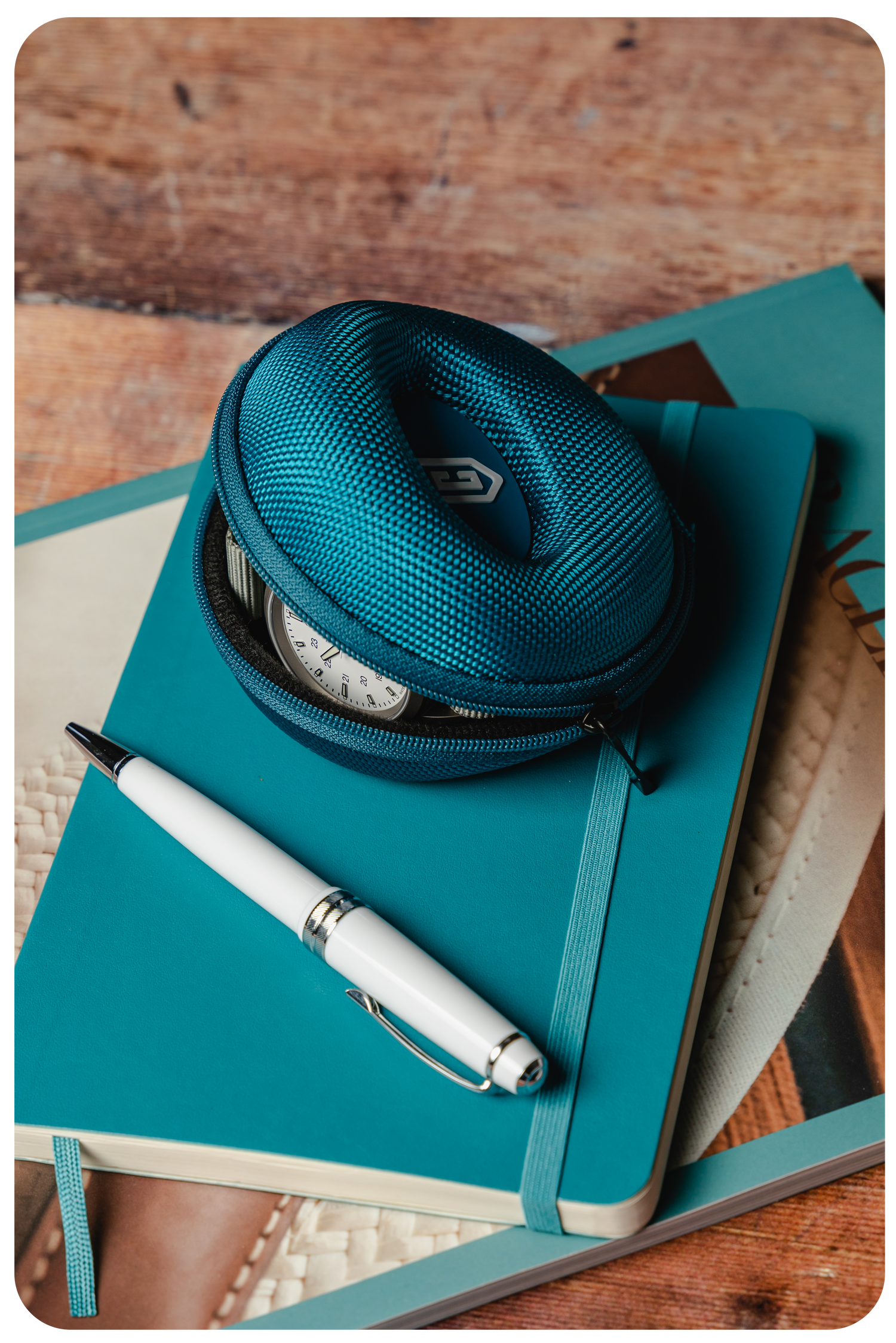 Cased In Time Secure Single Watch Travel Case - contact us