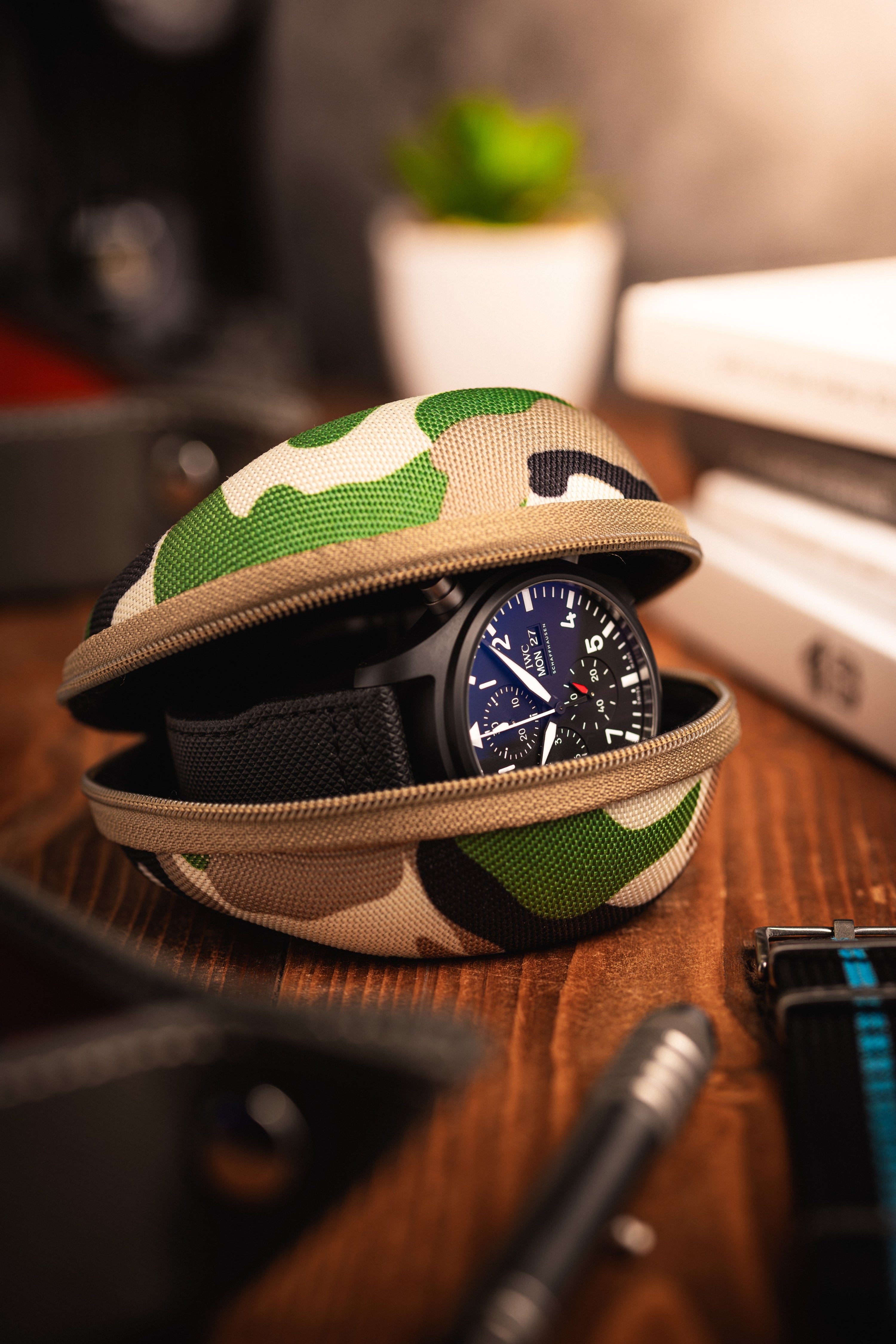 Secure Single Watch Travel Case - Forest Green Camo
