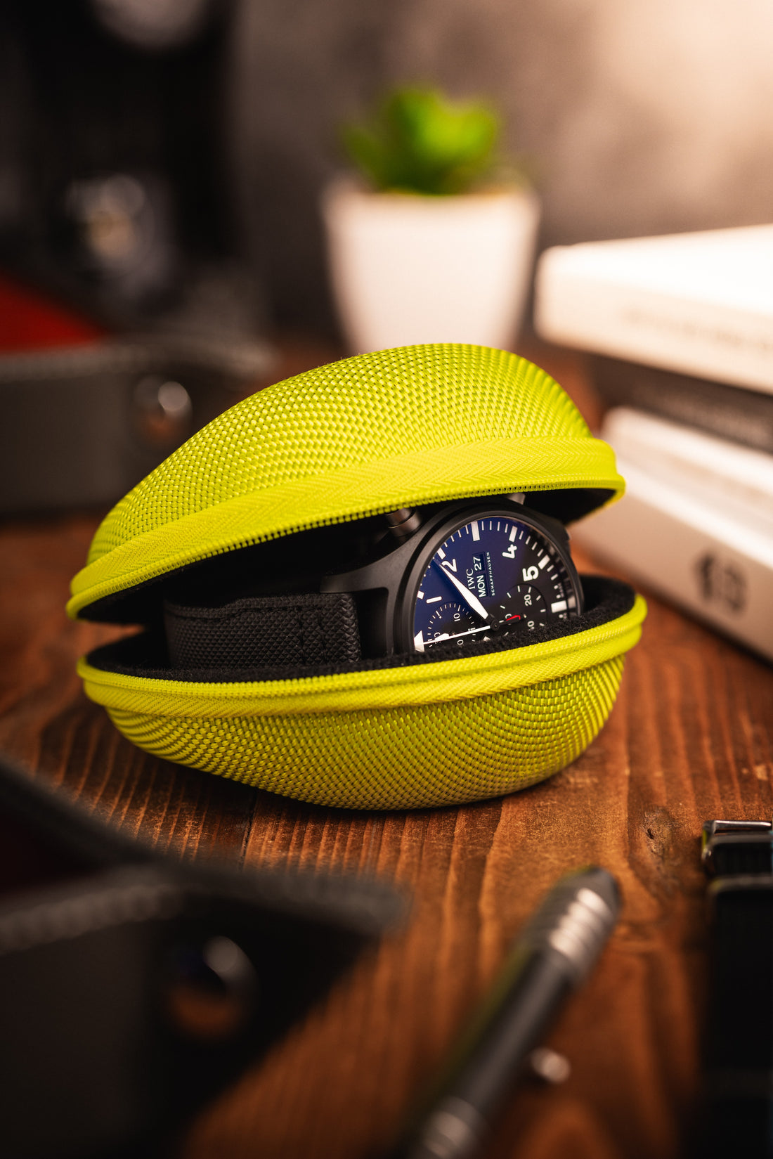 Secure Single Watch Travel Case - Lime Green
