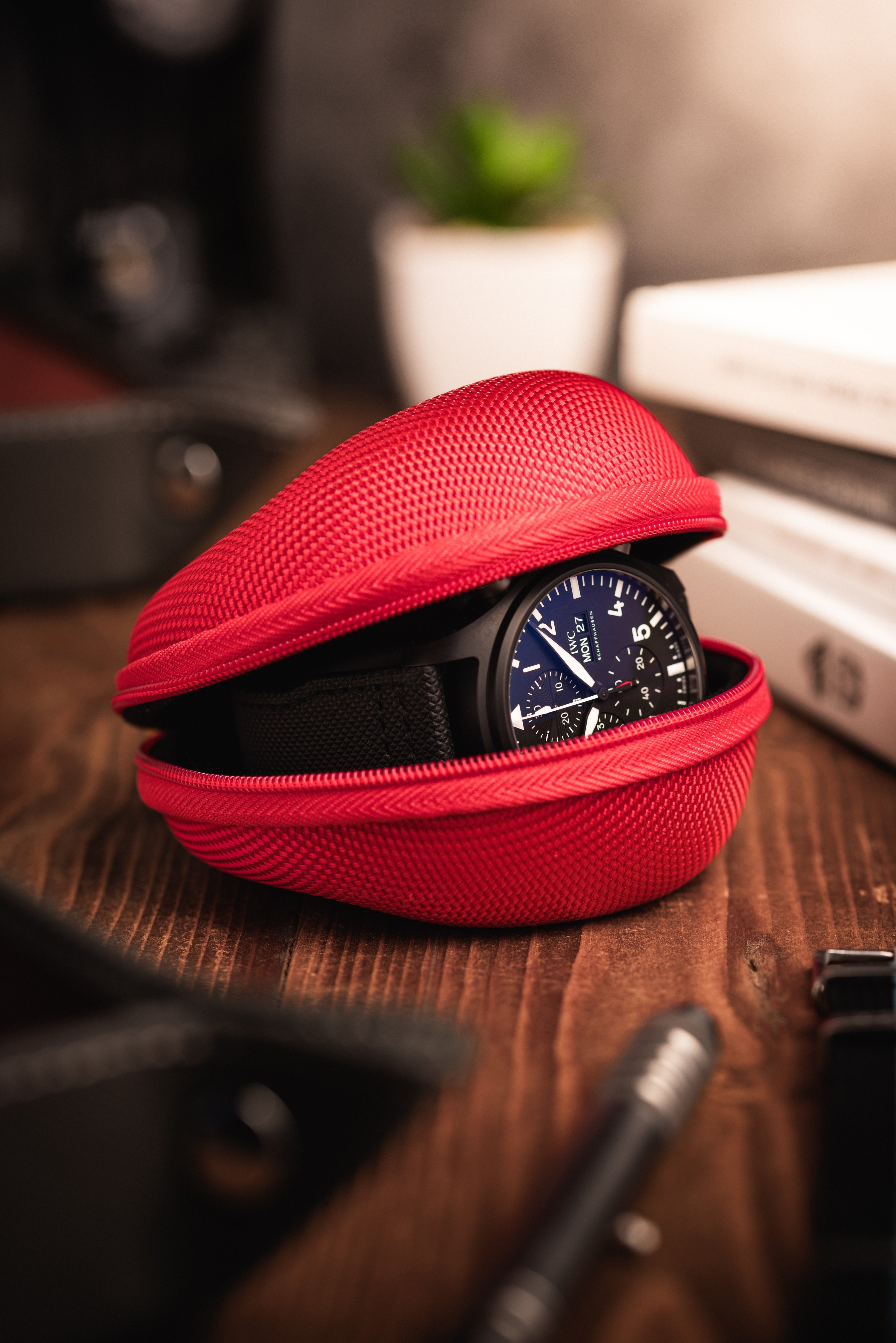 Secure Single Watch Travel Case - Miami Pink